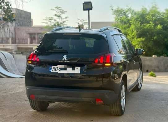 Peugeot 2008 a louer image 7