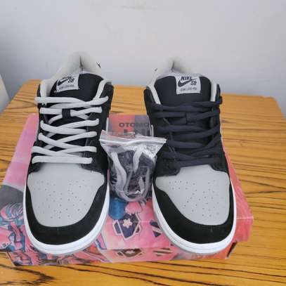 Nike SB DUNK LOW PRO image 3