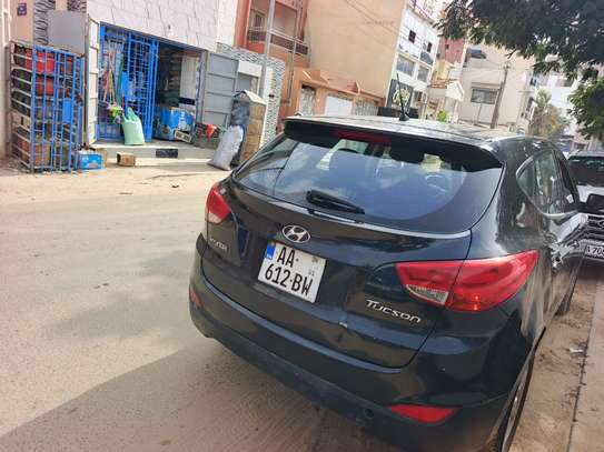 HYUNDAI TUCSON image 4