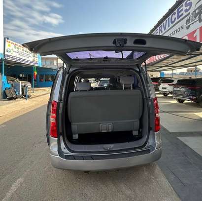 Hyundai Starex 2019, 82000 kms, 12 places diesel boîte auto image 15
