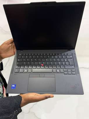 PC Lenovo ThinkPad T14 Gen 6 – Tactile image 4