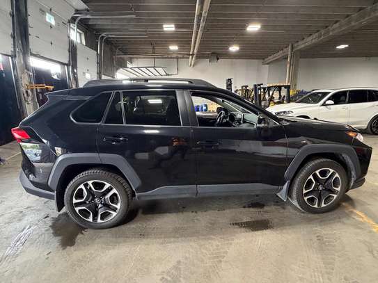 Toyota RAV 4 2019 image 9