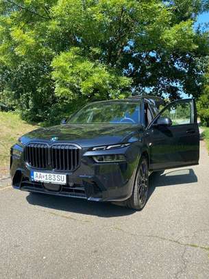 BMW X7 40d 2025 image 2