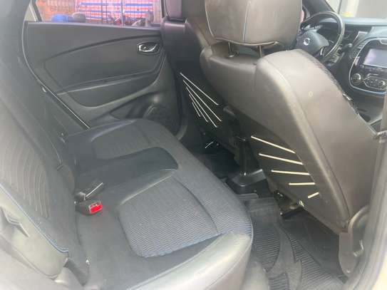 RENAULT QM3 2016/2017 image 6