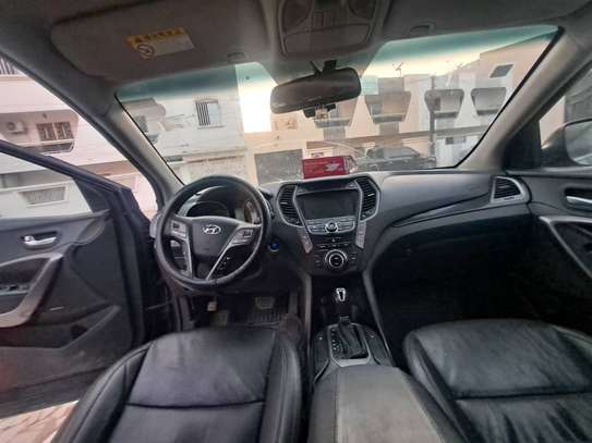 Hyundai Santa fe image 3