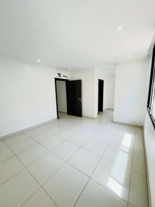 Appartement F4 avec Balcon à Louer à la Cité Keur Gorgui image 7