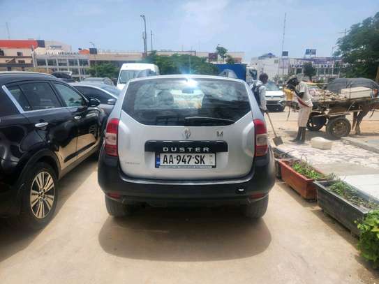 RENAULT DUSTER image 10