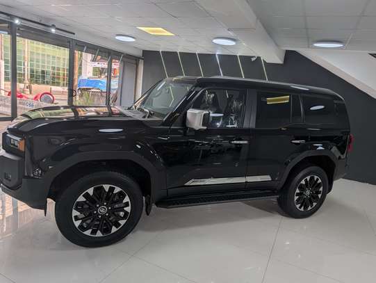 Toyota Prado 2025 image 2