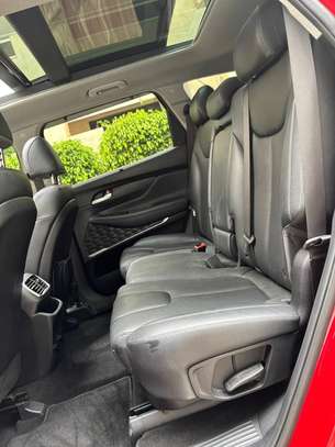 Hyundia Santafe image 7