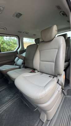 HYUNDAI GRAND STAREX 2017 (12 PLACES) image 2