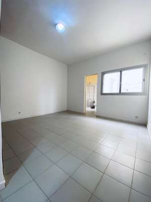 Appartement spacieux à Nord Foire image 6