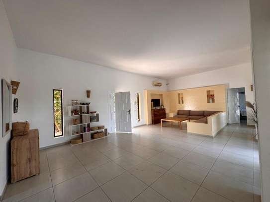 Belle villa meublée a vendre a Nguerigne image 7
