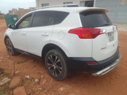 Toyota Rav4 image 3