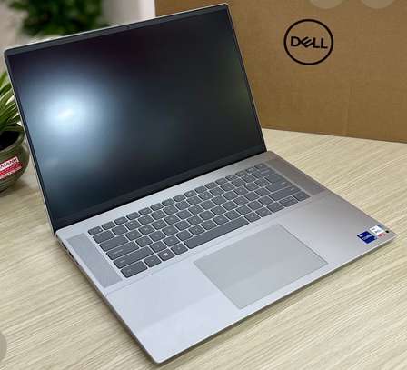 Dell Inspiron 16 cor i5 de 12th Gen image 2