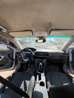 Peugeot 308 2016 dv6c image 2
