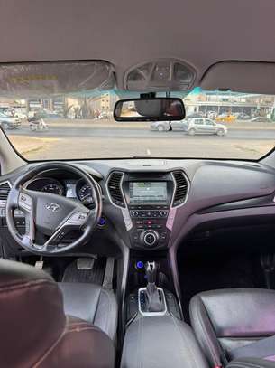 HYUNDAI SANTAFE 2017 image 4