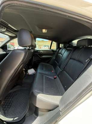 BMW X4 2016 image 9