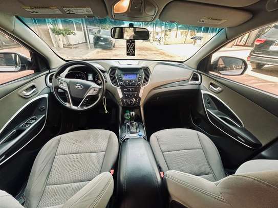 HYUNDAI SANTA FE 2015 image 6