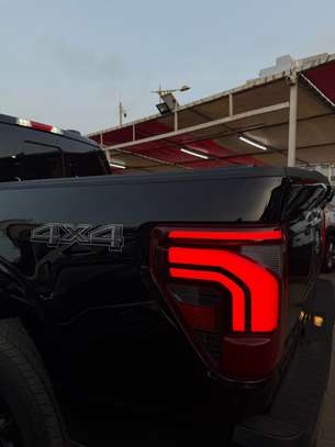 Ford F150 Lariat 2025 image 7