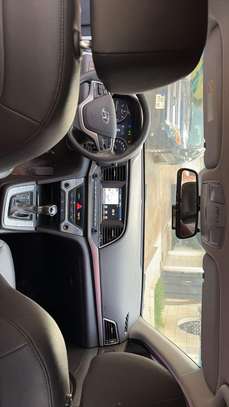 HYUNDAI AVANTE Année 2018 image 4