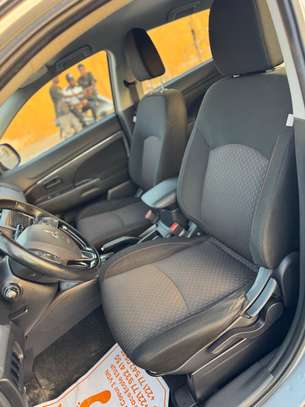 Mitsubishi Outlander / RVR 2019 essence 2.0L image 9