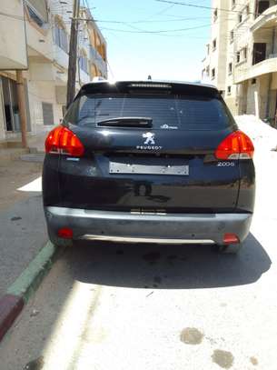 Peugeot 2008 / Année 2017 image 2