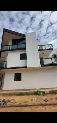 Maison à louer Ngor almadies derrière chez katia image 2
