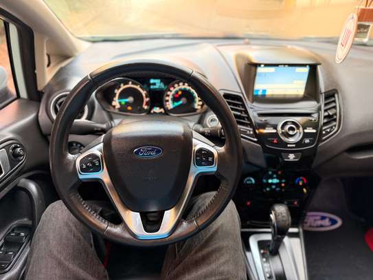 Ford fiesta 2017 image 3