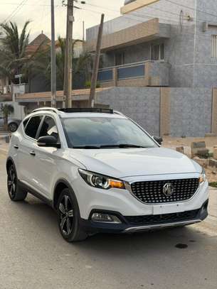 MG auto 2017 image 2