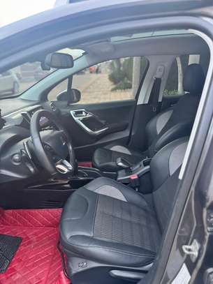 Peugeot 2008 automatique gasoil image 5
