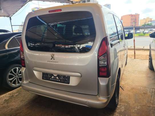 Peugeot partener 2017 image 2