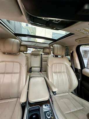 Ranger rover SHE année 2019 full options image 7