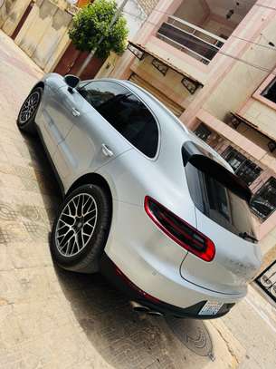 Porsche Macan S 2018 image 8