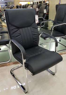 Chaise et fauteuil de bureau image 3