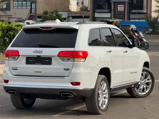 Jeep Grand Cherokee 4x4 SUV blanc spacieux image 11