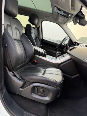Ranger Rover sport image 6