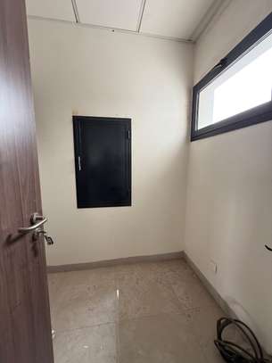 À LOUER – PLATEAUX DE BUREAUX DANS UN IMMEUBLE NEUF image 6