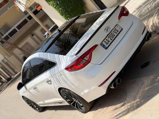 Hyndai sonata sport 2016 image 6