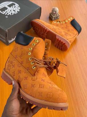 Louis Vuitton Timberland image 2