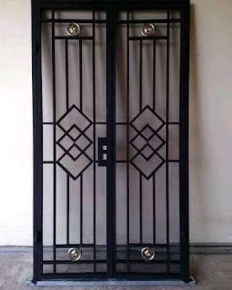 Porte fenêtre grille image 8