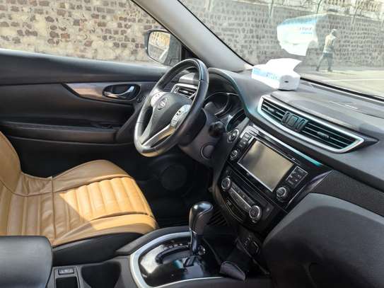 NISSAN ROGUE image 4