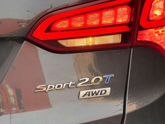 Hyundai Santa Fe limited image 14