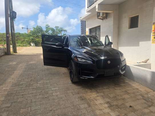 Jaguar Fpace 2018 image 6
