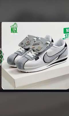 Nike Vintage Classic baskets rétro image 3
