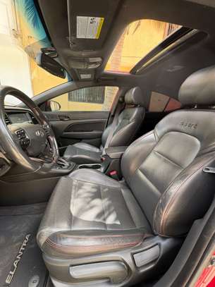 Elantra 2018 image 14