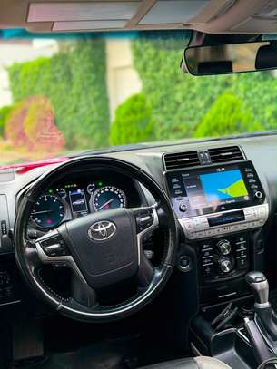TOYOTA PRADO Lande Cruiser image 4