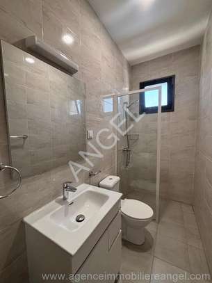 Ref_2771_GL À Louer – Appartement F3 – Amitié 2 image 3