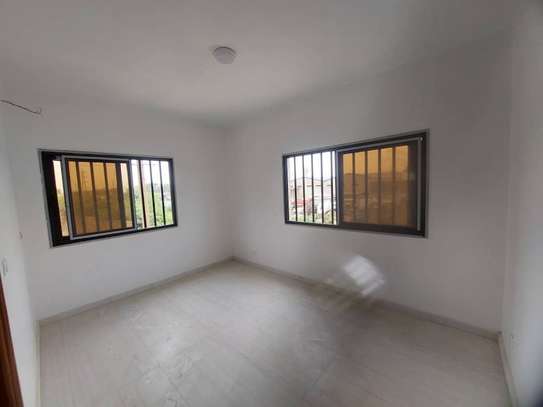Appartement moderne à Dalifort image 4