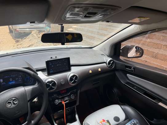 SUV Électrique BAIC EC5 image 3