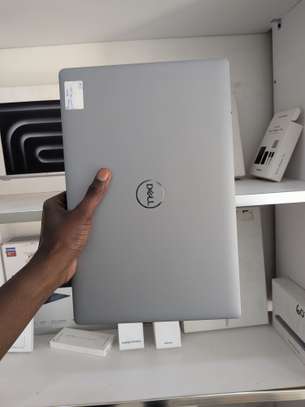 Dell precision 3560 ) i7 11e generation ) 16 ram ) 256 SSD image 2